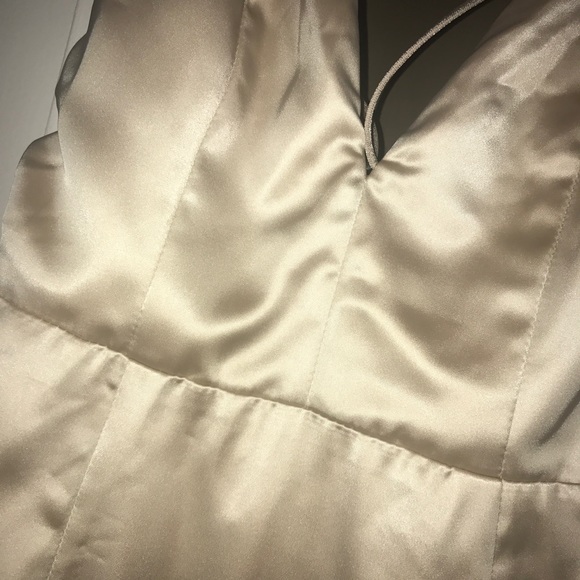 SATIN HOLIDAY MIDI ✨✨✨✨ BY MISSGUIDED - Picture 5 of 7